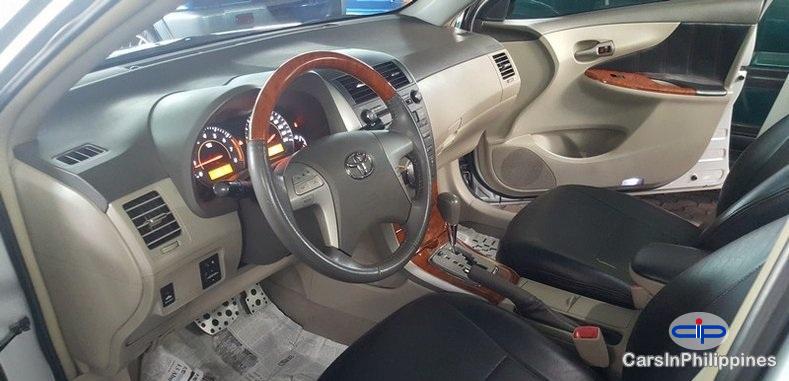 Toyota Corolla Automatic - image 2