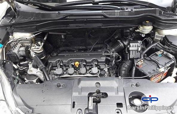 Honda CR-V Automatic - image 6