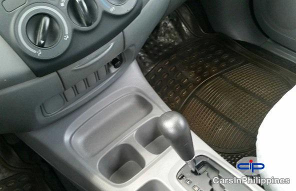 Toyota Innova 2009 - image 9