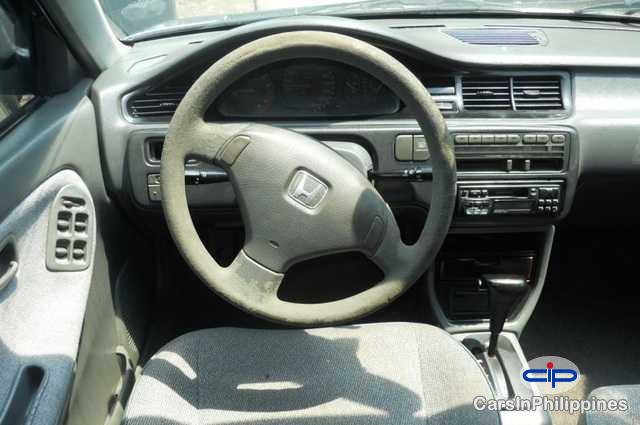 Honda Civic Automatic - image 2