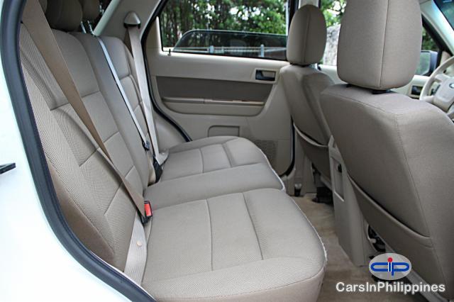 Ford Escape Automatic 2010 - image 4