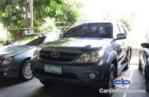 Picture of Toyota Fortuner Automatic 2006