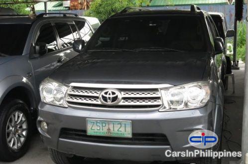 Picture of Toyota Fortuner Automatic 2008