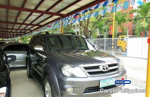 Picture of Toyota Fortuner Automatic 2008