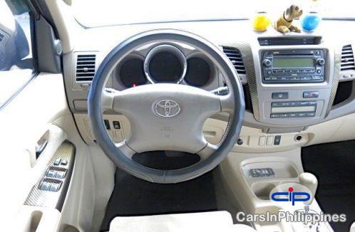 Toyota Fortuner Automatic 2006 - image 2