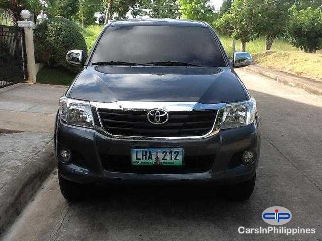 Toyota Hilux Manual - image 3