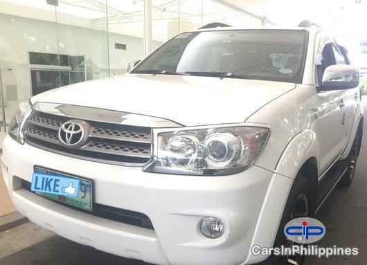 Picture of Toyota Fortuner Automatic 2010