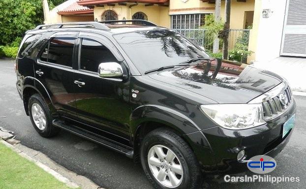 Picture of Toyota Fortuner Automatic 2009