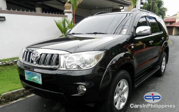 Toyota Fortuner Automatic 2009 - image 2