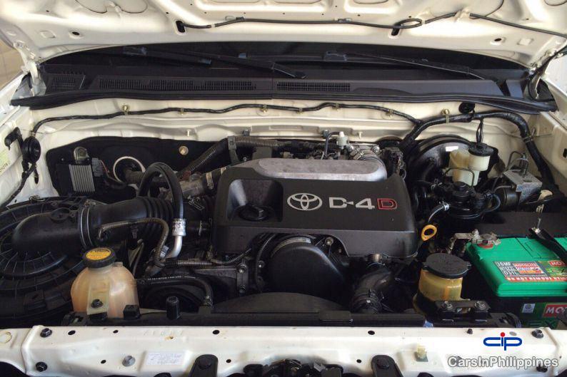 Toyota Fortuner - image 5