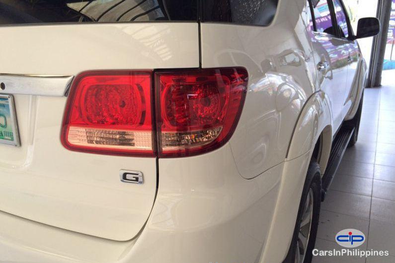 Toyota Fortuner - image 6