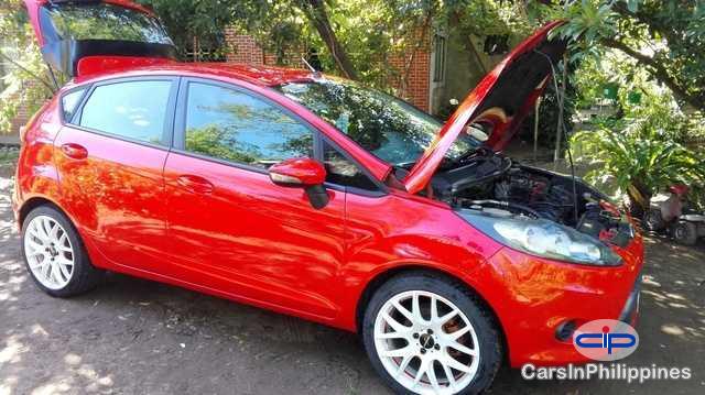 Pictures of Ford Fiesta Automatic 2011