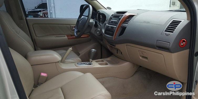 Toyota Fortuner Automatic 2011
