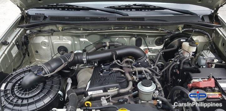 Toyota Fortuner Automatic 2011 - image 4