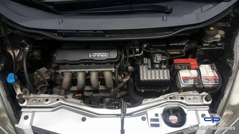 Honda Jazz Automatic - image 5