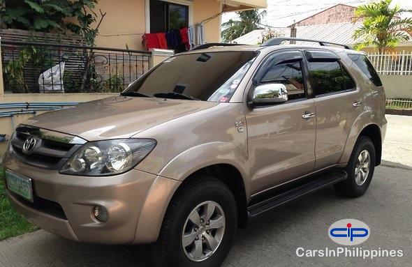 Picture of Toyota Fortuner Automatic 2008