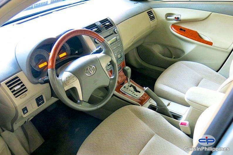 Toyota Corolla - image 2