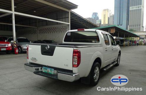 Nissan Navara Automatic 2010 - image 2