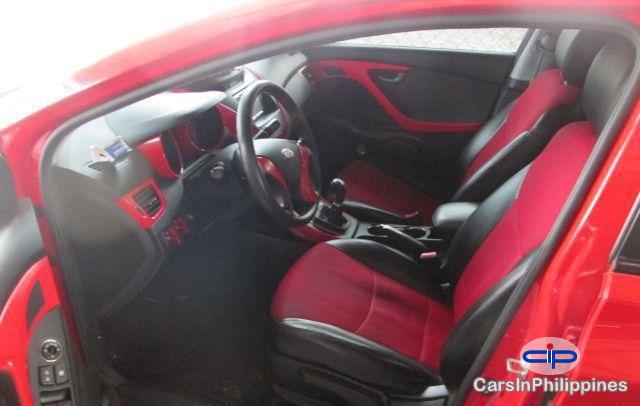 Hyundai Elantra Manual 2012 - image 7