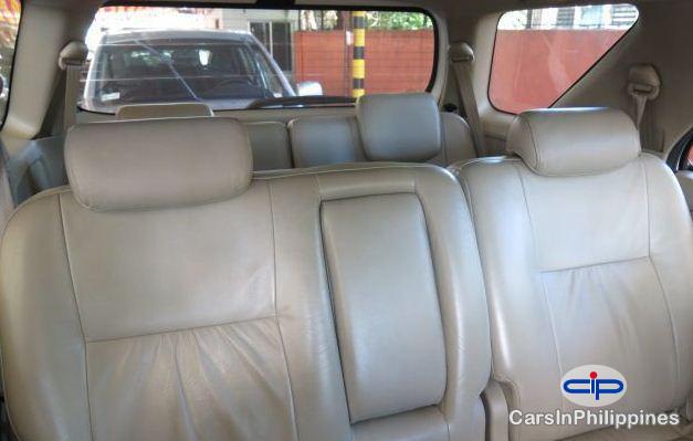Toyota Fortuner - image 5