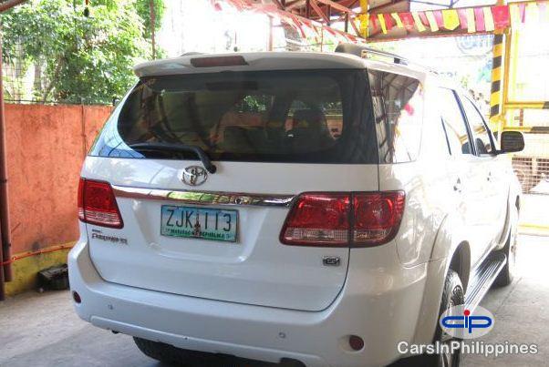 Toyota Fortuner - image 7