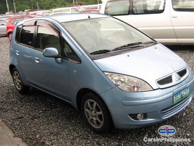 Pictures of Mitsubishi Colt