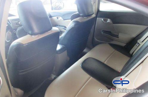 Honda Civic Automatic 2012 - image 4