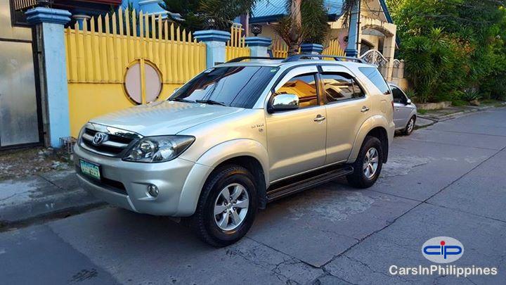 Picture of Toyota Fortuner Automatic 2006