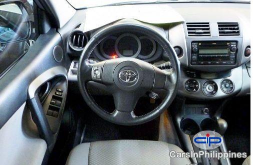 Toyota RAV4 in Albay