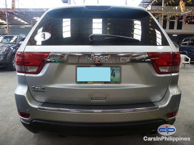 Jeep Grand Cherokee Automatic 2011 in Ilocos Sur