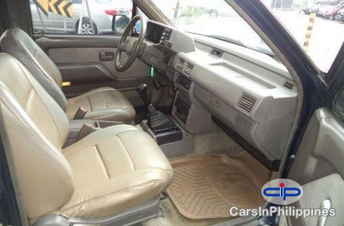 Isuzu D-Max Manual 1995 - image 4