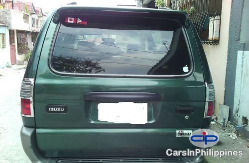 Isuzu Crosswind Manual 2000 - image 3