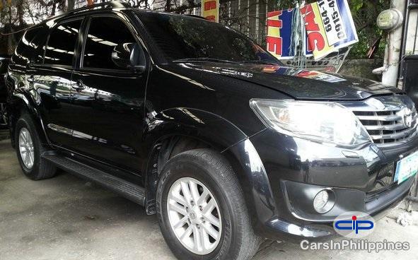 Pictures of Toyota Fortuner Automatic 2012
