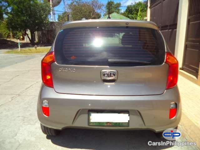 Kia Picanto Automatic 2011 - image 3