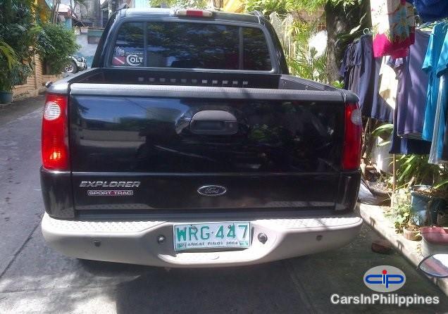 Ford Explorer Automatic 2000 - image 3