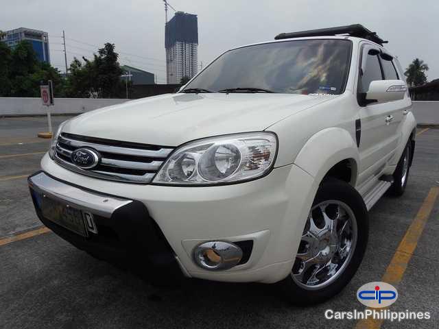 Pictures of Ford Escape