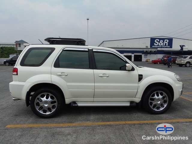 Ford Escape - image 2