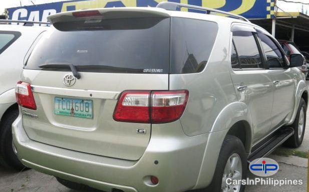 Toyota Fortuner - image 7