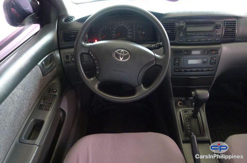 Toyota Corolla - image 2