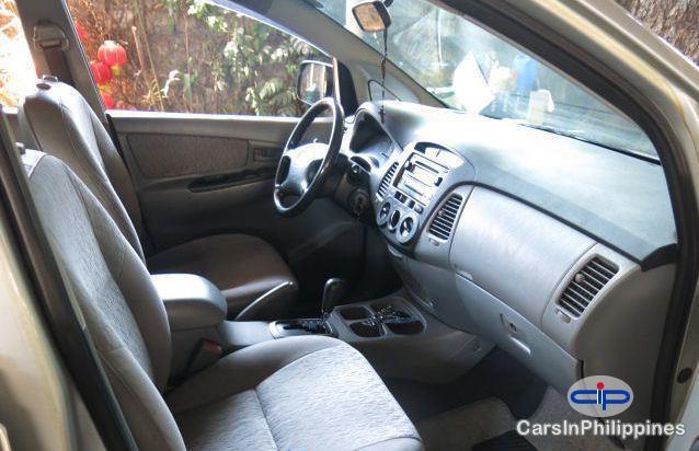 Toyota Innova - image 3