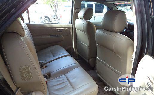 Toyota Fortuner - image 4