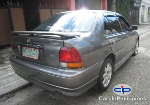 Honda City Manual 1999 - image 2
