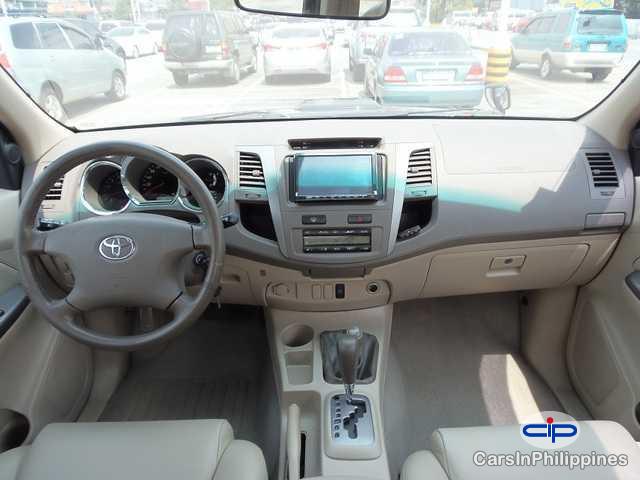 Toyota Fortuner Automatic - image 2