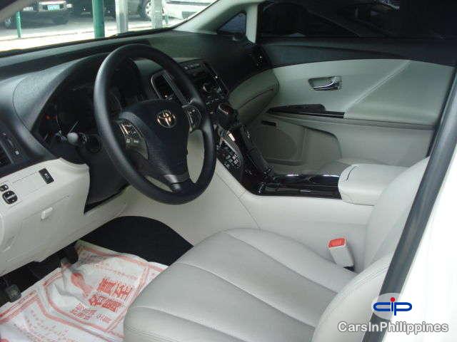 Pictures of Toyota Venza Automatic 2010
