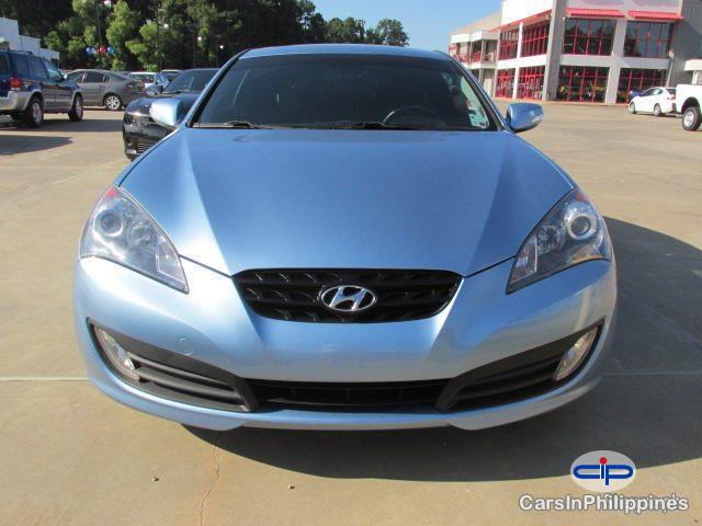 Hyundai Genesis Automatic 2012
