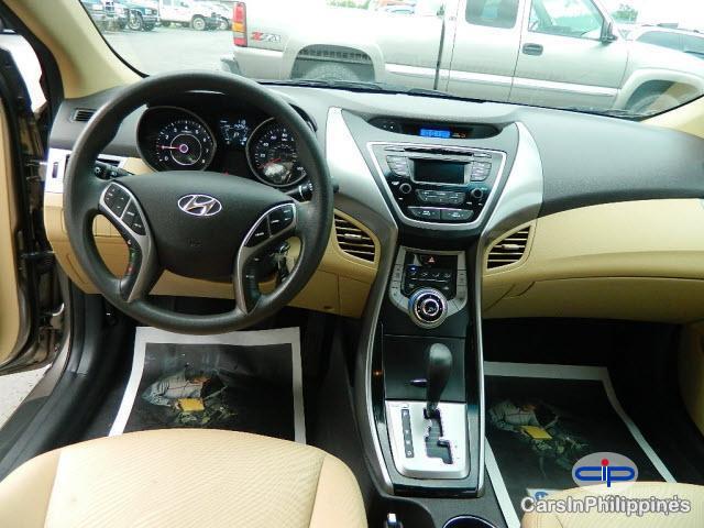 Hyundai Elantra Automatic 2013 - image 6