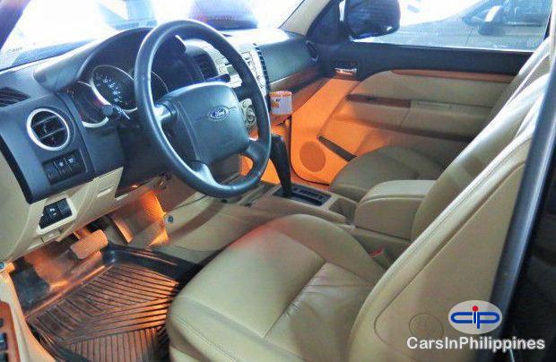 Ford Everest - image 3