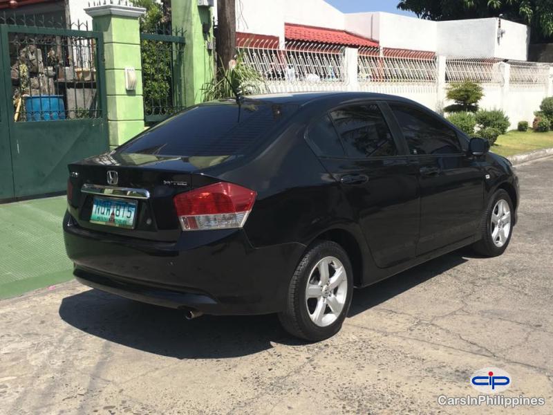 Honda City Automatic - image 2