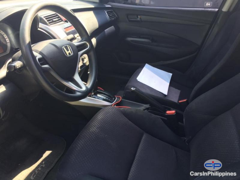 Honda City Automatic - image 5