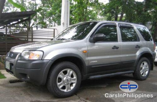Pictures of Ford Escape Automatic 2003